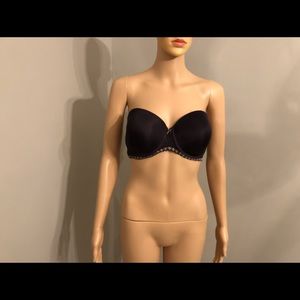 Multi way b. Tempted bra straps included great fit